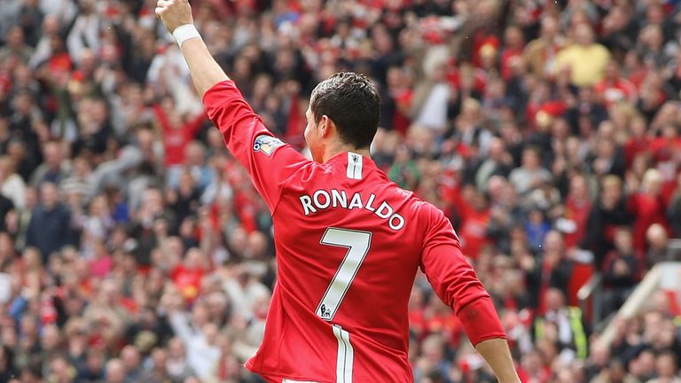 Manchester United explore possibility of Cristiano Ronaldo wearing