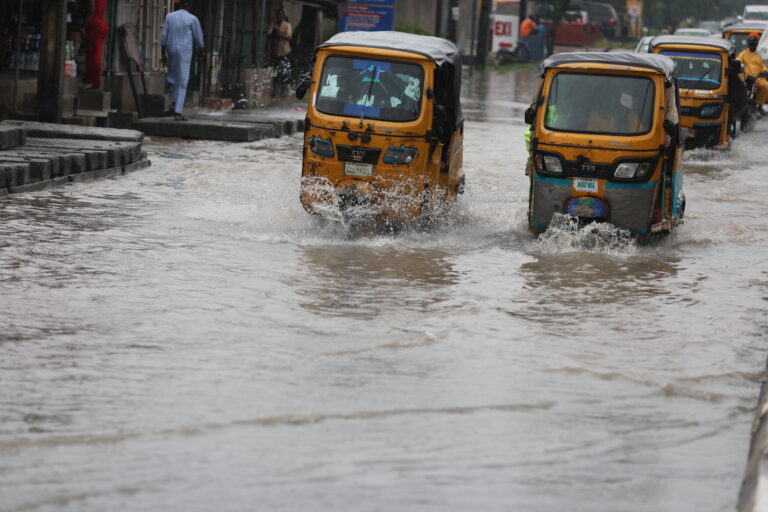 School Children, Commuters Stranded As Flood Submerges Enugu Road